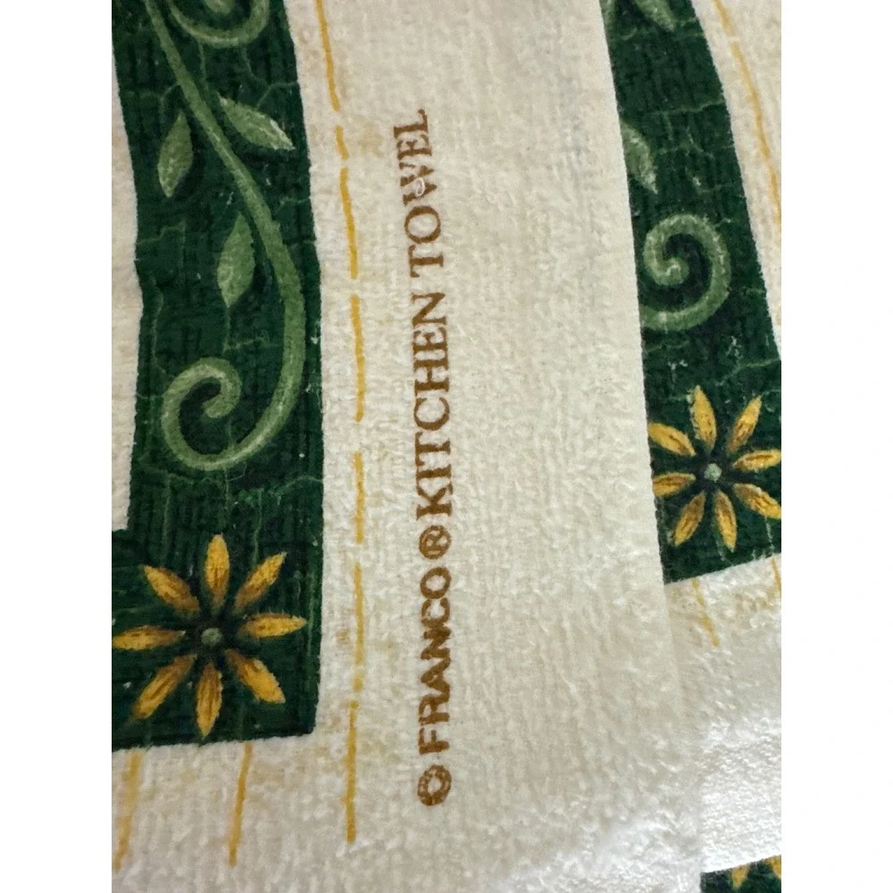 Franco Rooster Kitchen Towels Set of 2 Farmhouse French Country Cream Green Red